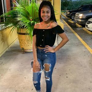 Meet your Posher, Renee